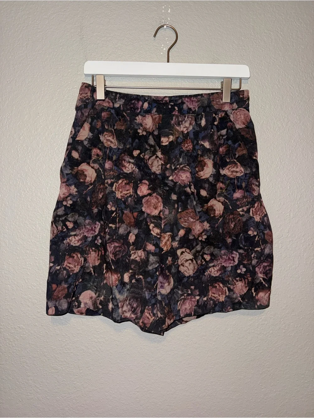 Lululemon Men’s Pace Breaker Shorts 9” Size M Frosted Rose Multi Breathable